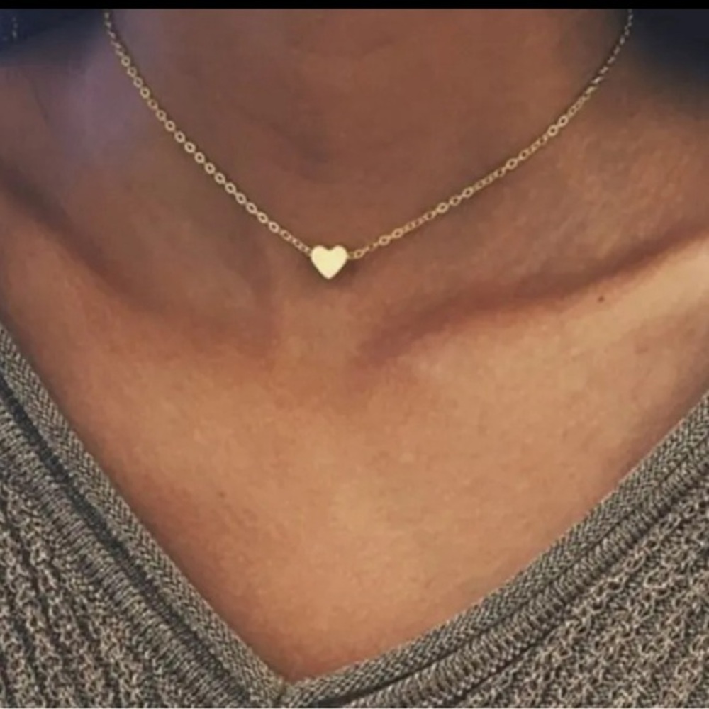 NWT! Tiny Heart Choker Necklace For Women Short Chain Shape Pendant Neck…